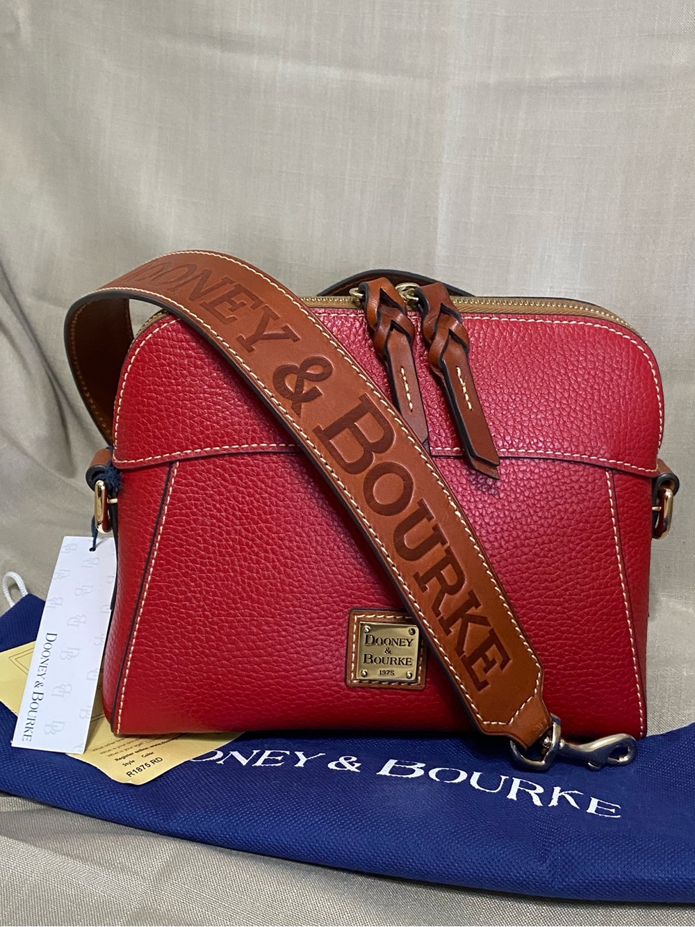 NWT Dooney & Bourke READ! Pebbled Leather Cameron Crossbody w/Guitar Strap